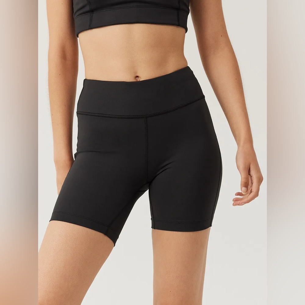 Outdoor Voices TechSweat™ 6" Short